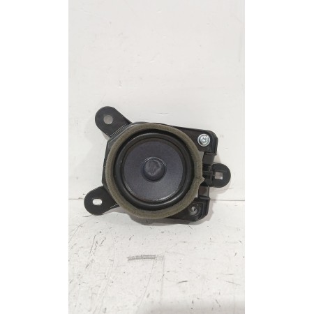 Recambio de altavoz para mazda 3 hatchback (bp) skyactiv-x m hybrid awd (bp2h) referencia OEM IAM BDGG66960  