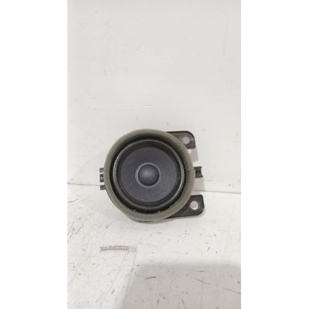 Recambio de altavoz para mazda 3 hatchback (bp) skyactiv-x m hybrid awd (bp2h) referencia OEM IAM BDGG66960  