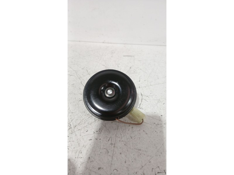 Recambio de claxon para mazda 3 hatchback (bp) skyactiv-x m hybrid awd (bp2h) referencia OEM IAM E94041  