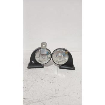 Recambio de claxon para mazda 3 hatchback (bp) skyactiv-x m hybrid awd (bp2h) referencia OEM IAM E9004095  