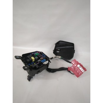 CAJA RELES / FUSIBLES BCKA6676Y / K3074 