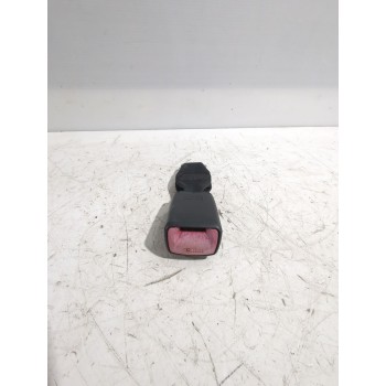 Recambio de enganche cinturon trasero derecho para peugeot 107 (pm_, pn_) 1.4 hdi referencia OEM IAM 8974LP  