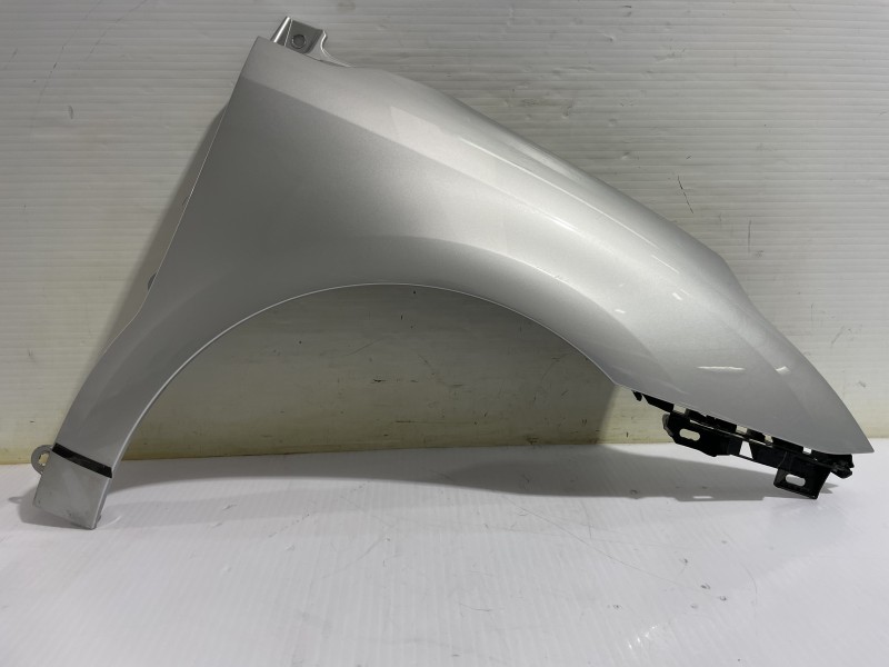 Recambio de aleta delantera derecha para citroën c4 sedan collection referencia OEM IAM 7841S2  