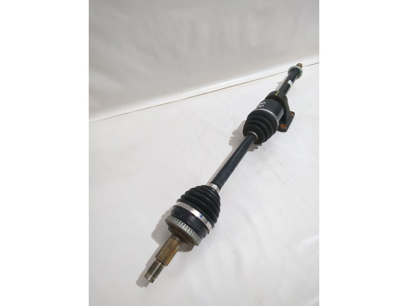 Recambio de transmision delantera derecha para ssangyong tivoli 1.5 referencia OEM IAM D4H14A0084/8100609  