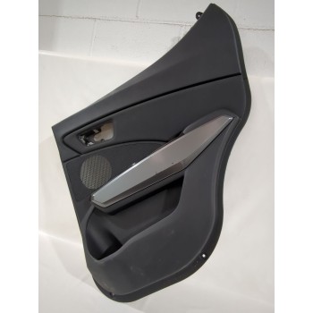 Recambio de guarnecido puerta trasera derecha para ssangyong tivoli 1.5 referencia OEM IAM 7322035000  