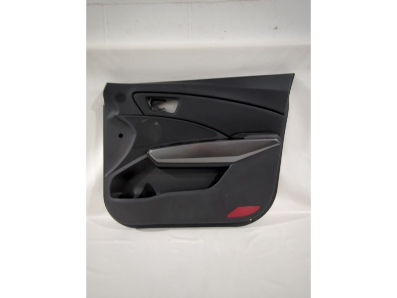 Recambio de guarnecido puerta delantera derecha para ssangyong tivoli 1.5 referencia OEM IAM 7222135010/7224135010  