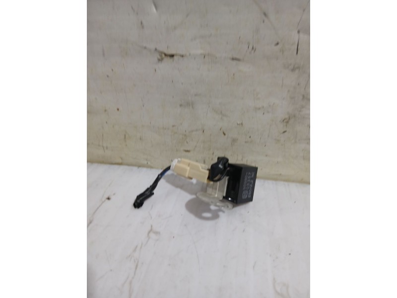 Recambio de amplificador de antena para toyota auris (_e15_) 1.33 dual-vvti (nre150_) referencia OEM IAM 9098005357  