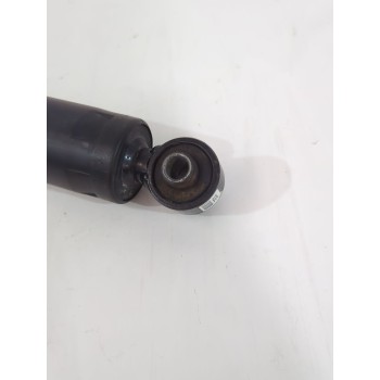 Recambio de amortiguador trasero derecho para ssangyong tivoli 1.5 referencia OEM IAM 4530135XXX  