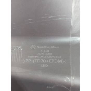 Recambio de guantera para ssangyong tivoli 1.5 referencia OEM IAM 7772035100  
