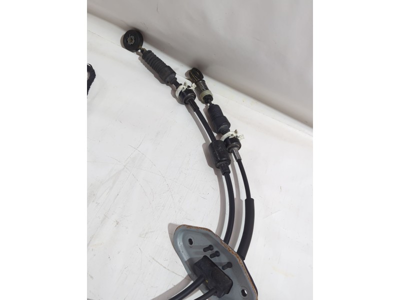 Recambio de palanca cambio para ssangyong tivoli 1.5 referencia OEM IAM 3170035000  