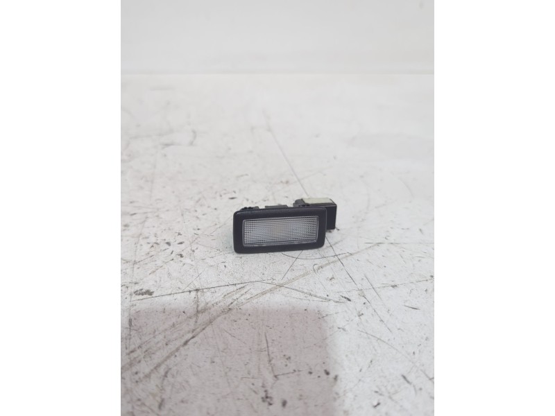 Recambio de luz interior para mazda 3 hatchback (bp) skyactiv-x m hybrid awd (bp2h) referencia OEM IAM JM4BP6HH601325180  