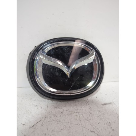 Recambio de emblema para mazda 3 hatchback (bp) skyactiv-x m hybrid awd (bp2h) referencia OEM IAM BCKB50721  