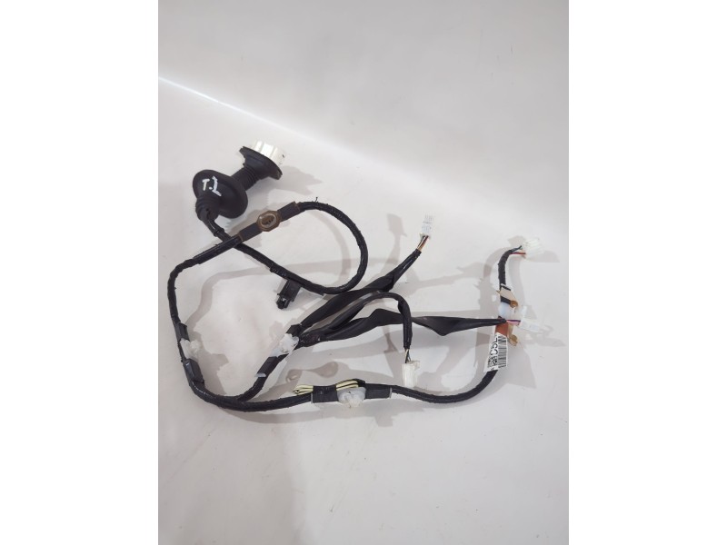 Recambio de cableado puerta para toyota yaris cross (mxp_) 1.5 hybrid (mxpj10) referencia OEM IAM 821540DC50A  
