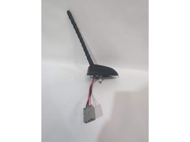 Recambio de antena para ssangyong tivoli 1.5 referencia OEM IAM 8940035210  