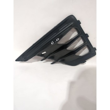 Recambio de moldura paragolpes para ssangyong tivoli 1.5 referencia OEM IAM 7876135010  