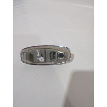 Recambio de piloto lateral izquierdo para ssangyong tivoli 1.5 referencia OEM IAM 834000810  
