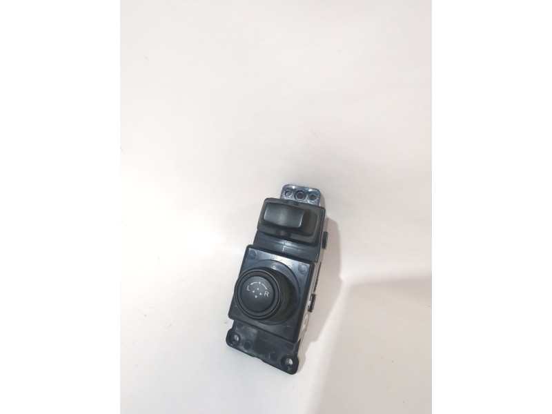 Recambio de mando retrovisor para ssangyong tivoli 1.5 referencia OEM IAM 299139575  