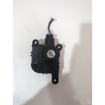 Recambio de motor apertura trampillas climatizador para ssangyong tivoli 1.5 referencia OEM IAM 45262010  
