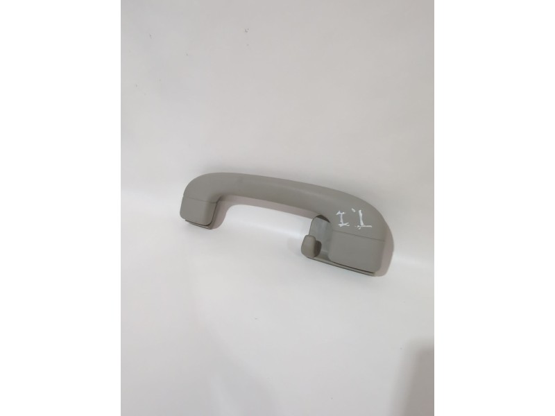 Recambio de asidero techo trasero izquierdo para ssangyong tivoli 1.5 referencia OEM IAM KPT20A1Y1SP426139  