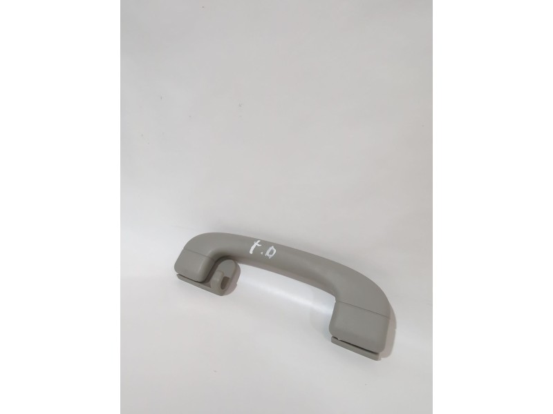 Recambio de asidero techo trasero derecho para ssangyong tivoli 1.5 referencia OEM IAM KPT20A1Y1SP426139  