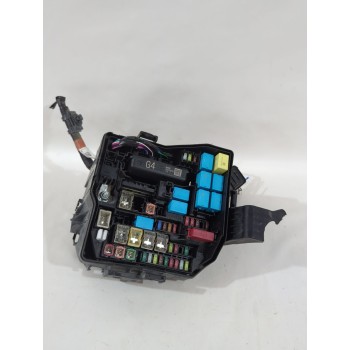 Recambio de caja reles / fusibles para toyota yaris cross (mxp_) 1.5 hybrid (mxpj10) referencia OEM IAM 826443810003  