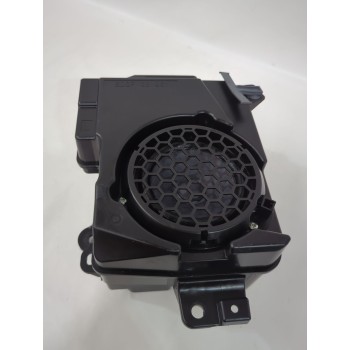 Recambio de altavoz para mazda 3 hatchback (bp) skyactiv-x m hybrid awd (bp2h) referencia OEM IAM BDGF6696Y  