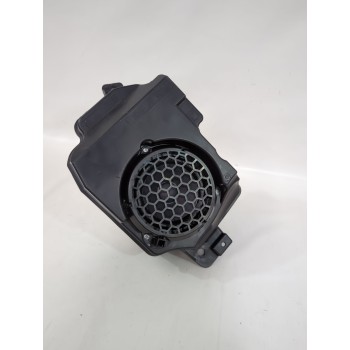 Recambio de altavoz para mazda 3 hatchback (bp) skyactiv-x m hybrid awd (bp2h) referencia OEM IAM BDGF6696X  