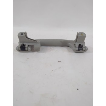 Recambio de asidero techo trasero derecho para toyota avensis (_t25_) 1.8 (zzt251_) referencia OEM IAM 7461005140B0  