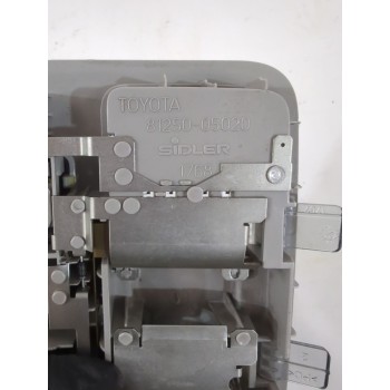 Recambio de luz interior para toyota avensis (_t25_) 1.8 (zzt251_) referencia OEM IAM 8125005020  