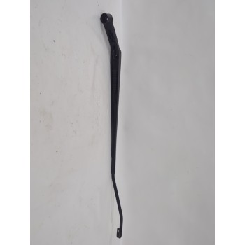 Recambio de brazo limpia delantero derecho para toyota avensis (_t25_) 1.8 (zzt251_) referencia OEM IAM 8521105070  
