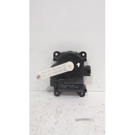 Recambio de motor apertura trampilla para toyota avensis (_t25_) 1.8 (zzt251_) referencia OEM IAM 0637008680  
