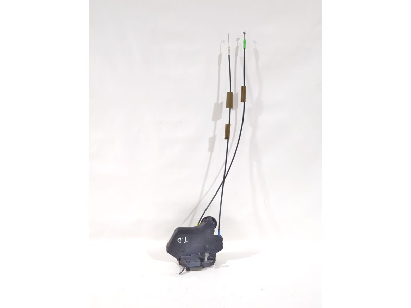 Recambio de cerradura puerta trasera derecha para toyota avensis (_t25_) 1.8 (zzt251_) referencia OEM IAM 6903002162  