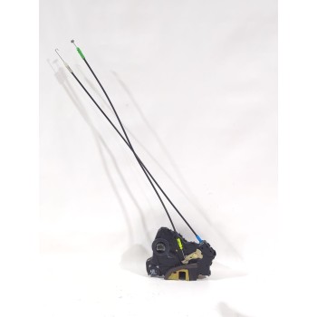 Recambio de cerradura puerta delantera izquierda para toyota avensis (_t25_) 1.8 (zzt251_) referencia OEM IAM 6904002152  