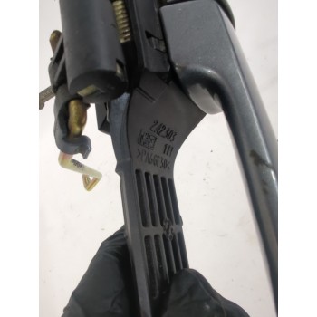 Recambio de maneta exterior delantera izquierda para toyota avensis (_t25_) 1.8 (zzt251_) referencia OEM IAM 242303  