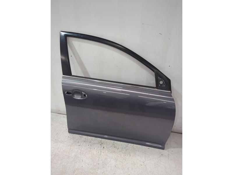 Recambio de puerta delantera derecha para toyota avensis (_t25_) 1.8 (zzt251_) referencia OEM IAM 6700105050  