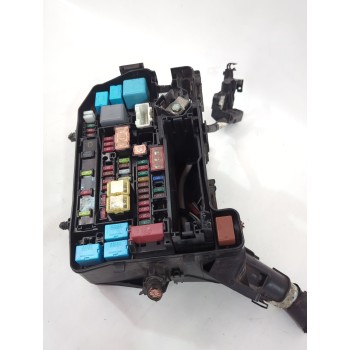 Recambio de caja reles / fusibles para lexus ct (zwa10_) 200h (zwa10_) referencia OEM IAM 7352XA1  