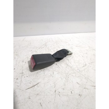 Recambio de enganche cinturon trasero derecho para peugeot 107 (pm_, pn_) 1.4 hdi referencia OEM IAM 8974LP  