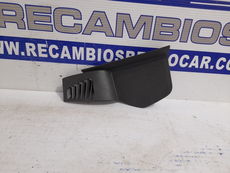 Recambio de aireador lateral derecho para peugeot expert furgón 1.6 blue-hdi fap referencia OEM IAM 9808188477  