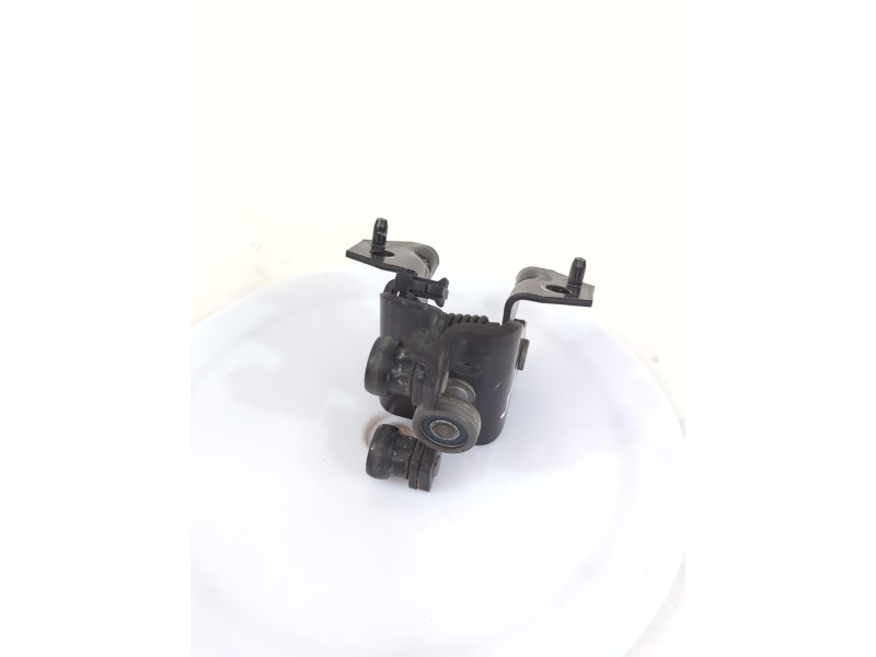 Recambio de guia puerta para peugeot partner furgoneta/monovolumen 1.6 hdi 90 referencia OEM IAM 9680486480E05  