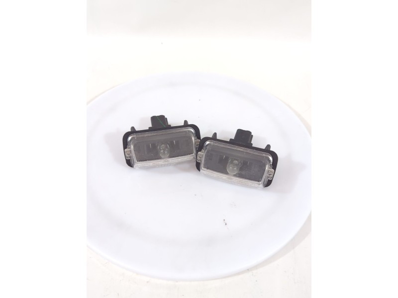 Recambio de piloto matricula para toyota yaris cross (mxp_) 1.5 hybrid (mxpj10) referencia OEM IAM 812700D120  
