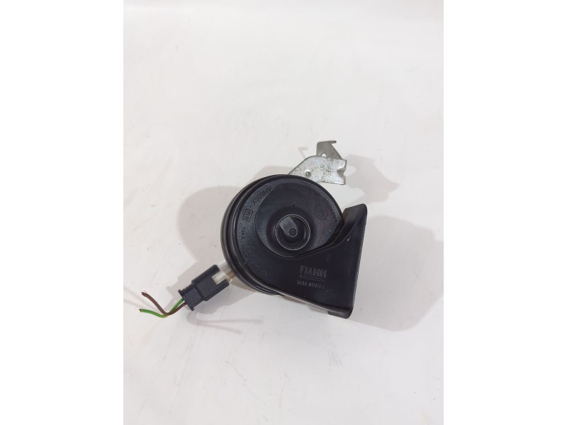 Recambio de claxon para peugeot partner furgoneta/monovolumen 1.6 hdi 90 referencia OEM IAM 9813120280  
