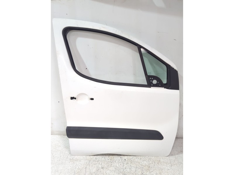 Recambio de puerta delantera derecha para peugeot partner furgoneta/monovolumen 1.6 hdi 90 referencia OEM IAM 9004Z6  