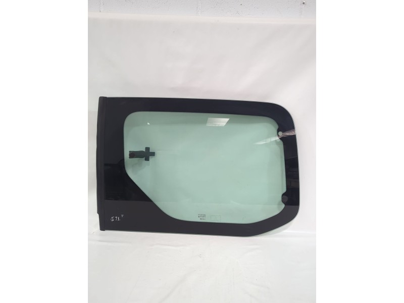 Recambio de luna trasera derecha para peugeot partner furgoneta/monovolumen 1.6 hdi 90 referencia OEM IAM 8569VP  