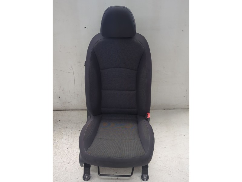 Recambio de asiento delantero derecho para ssangyong tivoli 1.5 referencia OEM IAM   