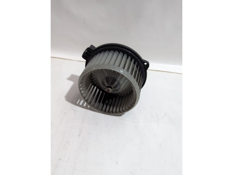 Recambio de motor calefaccion para toyota avensis (_t25_) 1.8 (zzt251_) referencia OEM IAM 0130101601/0160700610  