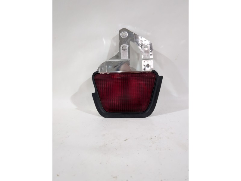 Recambio de piloto trasero central para toyota avensis (_t25_) 1.8 (zzt251_) referencia OEM IAM 8157005080  