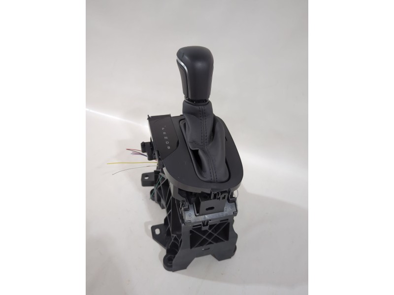 Recambio de palanca cambio para toyota yaris cross (mxp_) 1.5 hybrid (mxpj10) referencia OEM IAM 33560F4050  