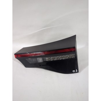 Recambio de piloto trasero derecho interior para toyota yaris cross (mxp_) 1.5 hybrid (mxpj10) referencia OEM IAM 815800DB50  