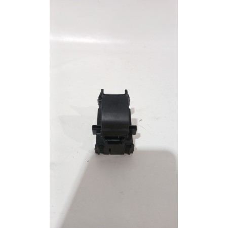 Recambio de mando elevalunas trasero derecho para toyota yaris cross (mxp_) 1.5 hybrid (mxpj10) referencia OEM IAM 8481002260  