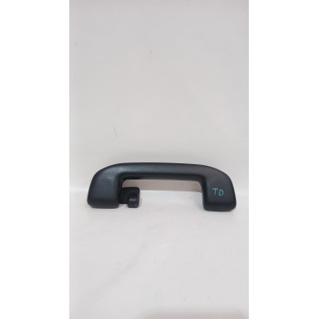 ASIDERO TECHO TRASERO DERECHO 7461047040 